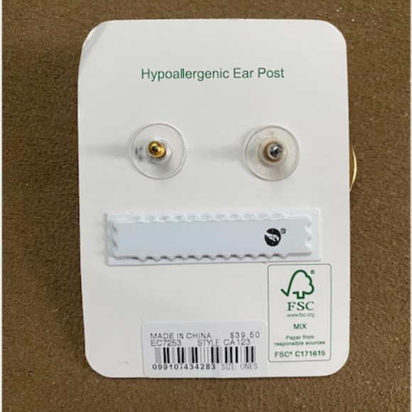 JCREW Domed Pearl Stud Earrings - Picture 3 of 4